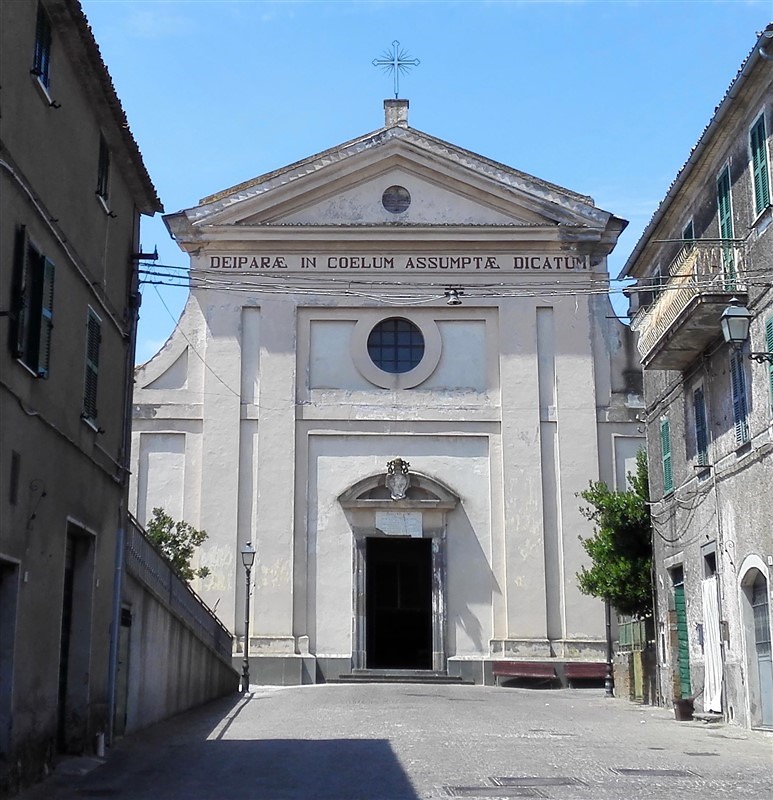 Chiesa di Santa Maria Assunta con il convento dei Cappuccini