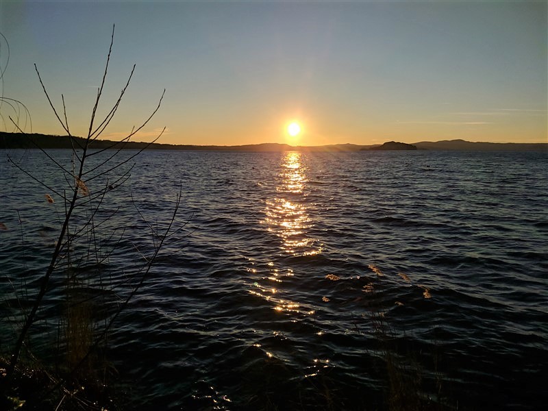 Il lago di Bolsena al tramonto
